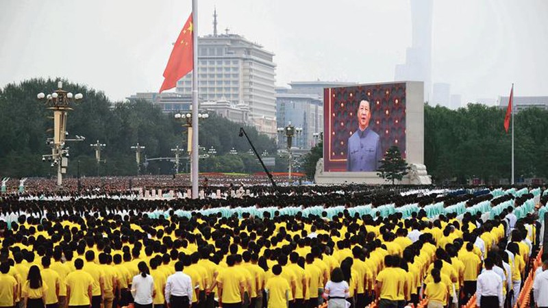 Xi-Jinping-Tiananmen-centenaire-PCC-Lemaire-hebdo-vin-chine